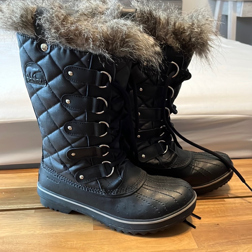 New Sorel Tofino II rain boots